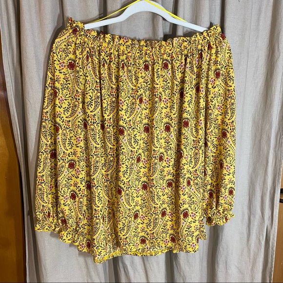 Mellóday Off-Shoulder Ruffled Top - Picture 8 of 12